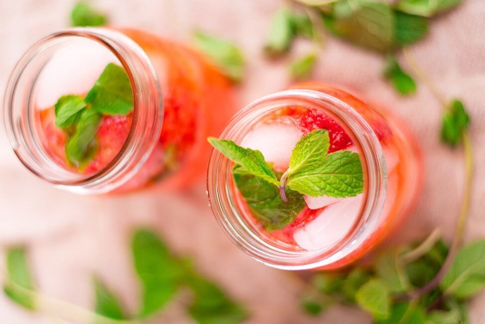 STRAWBERRY MINT DRINK RECIPE